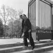 Lennart Green, "Salvador Dali et Gala, Jardin des Tuileries", lambda print, Paris 1960, 30x30cm, x/10.