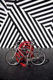 Jérôme Revon DECO BIKE RED Miami, 2014, Tirage unique sur papier métallique contrecollé sous diasec, 135 x 90 cm