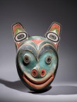 Typique masque Ours Tlingit, 1965-75 Bois, rawhide, peinture, lanière de peau, corde 28 x 21,3 cm
