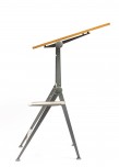 Friso Kramer Table à dessin d’architecte modulable Reply, 1963 Ahrend de Cirkel Plateau en bois, sctusture grise en tôle d’acier plié 160 x 70 x 120 cm